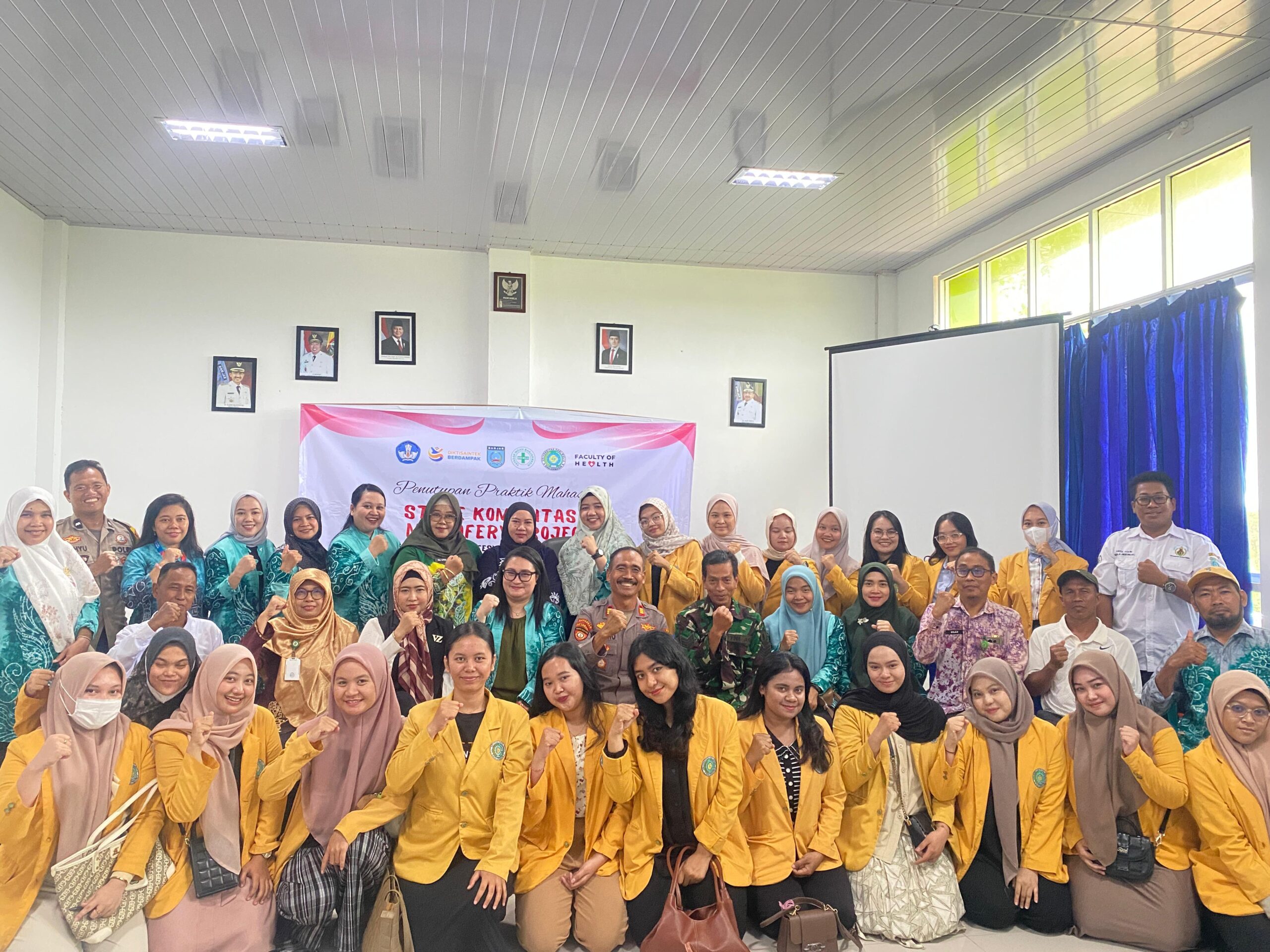 Mahasiswa Profesi Bidan Angkatan 7 Universitas Sari Mulia Laksanakan Stase Komunitas dan Midwifery Project di Desa Tajau Landung