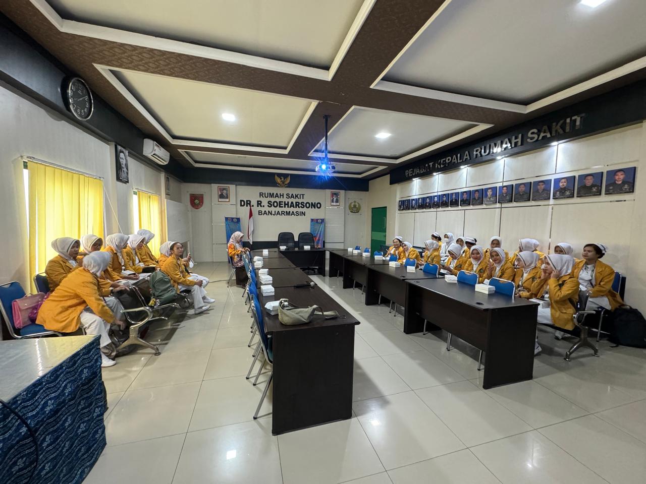 Penuh Antusiasme, Mahasiswa Sarjana Kebidanan UNISM Mulai Praktik di RS Dr. R. Soeharsono Banjarmasin